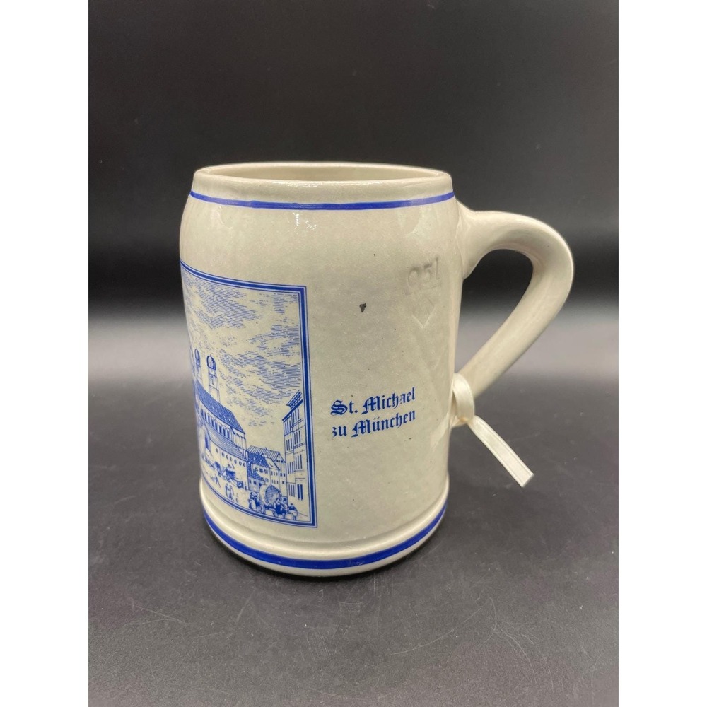 Vintage Paulaner Salvator Thomasbrau AG St Michael zu Munchen 0.5L Beer Stein